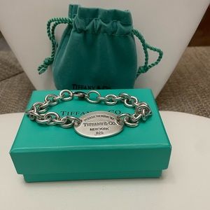 Authentic Tiffany & Co. Bracelet Oval Tag